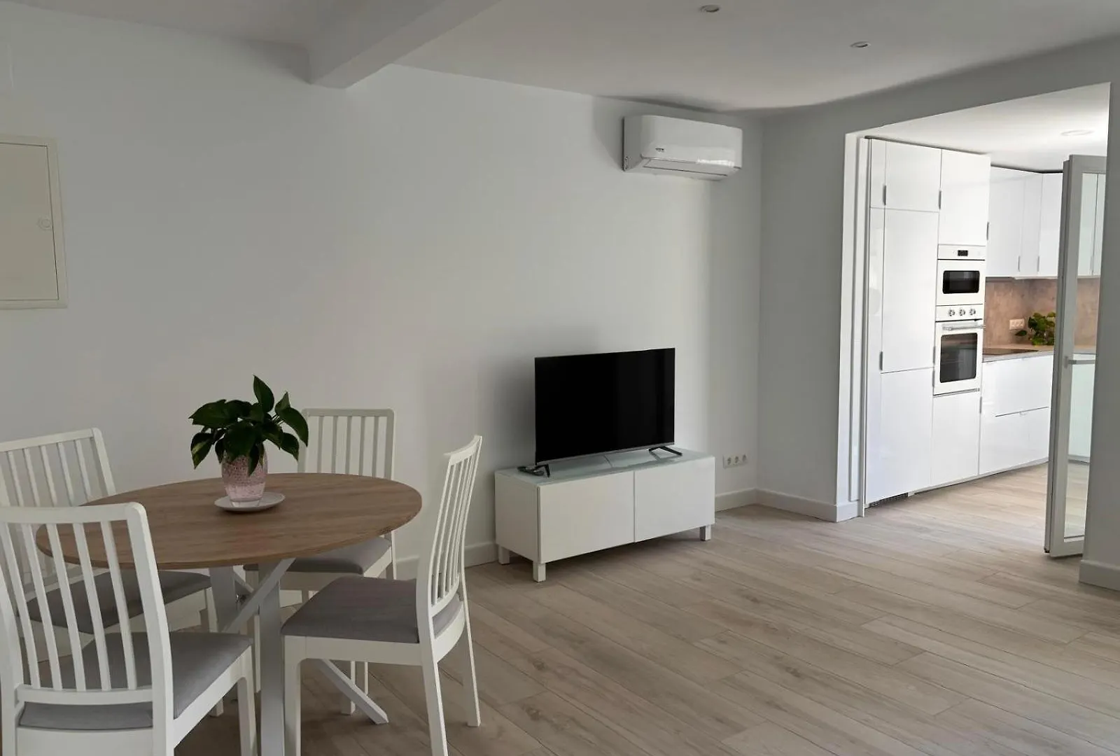 Lejlighed La Sardineta, Es Un Apartamento En La Costa Brava, Palamos 1 Minuto De La Playa Alquiler Temporal Minimo 32 Noches Spanien